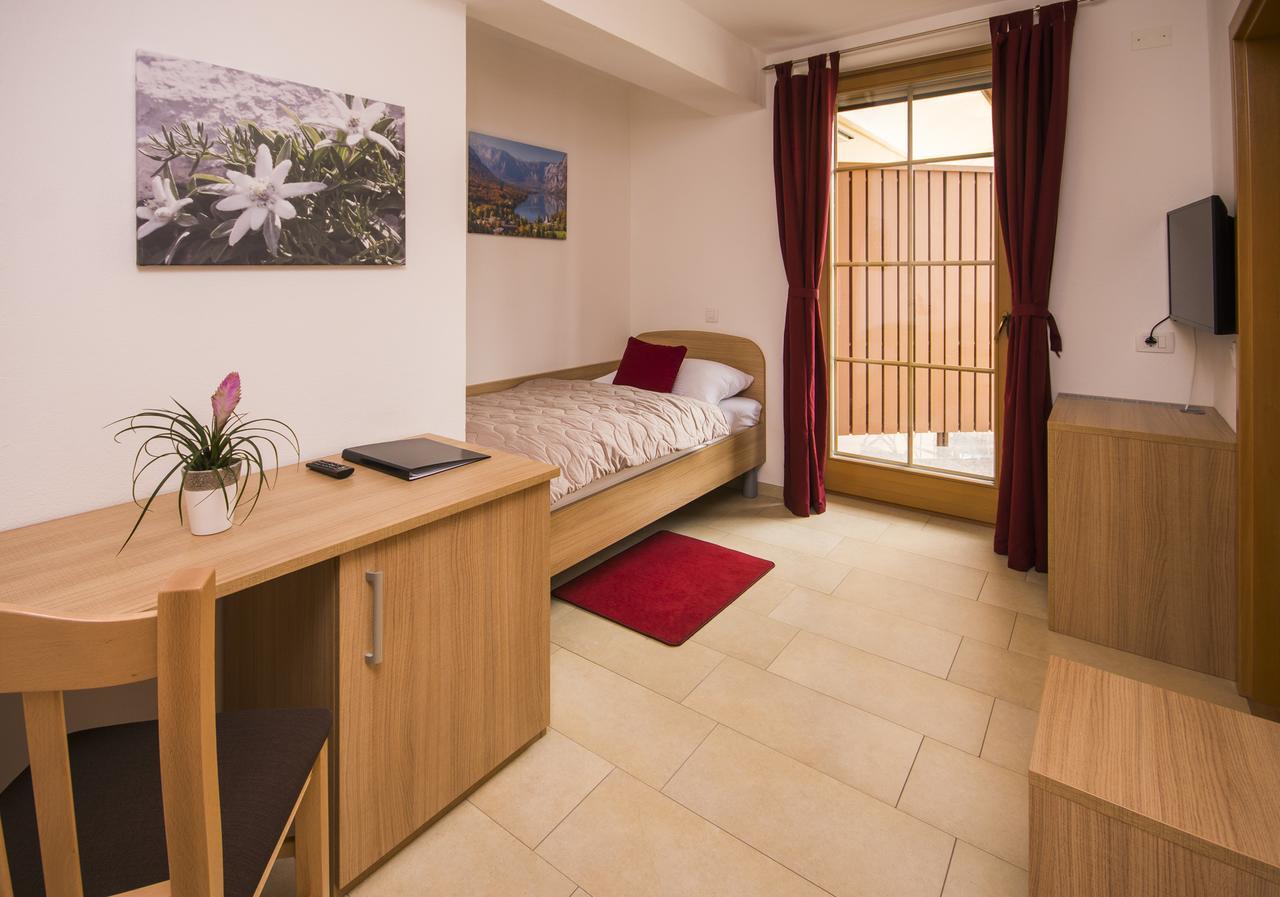 Bed & Breakfast Karun Cerklje na Gorenjskem Buitenkant foto